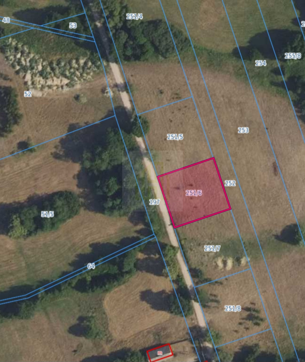 Atrakcyjna działka w spokojnej okolicy