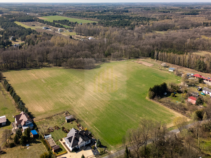 Działka z własną rzeczką 2763m2.