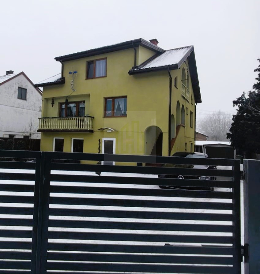 Rodzinny dom ,infrastruktura, blisko szkoła PKP