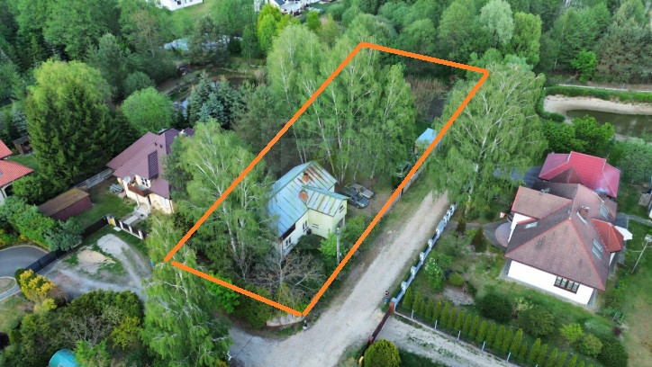 Dom do remontu- duża działka 1630 m2
